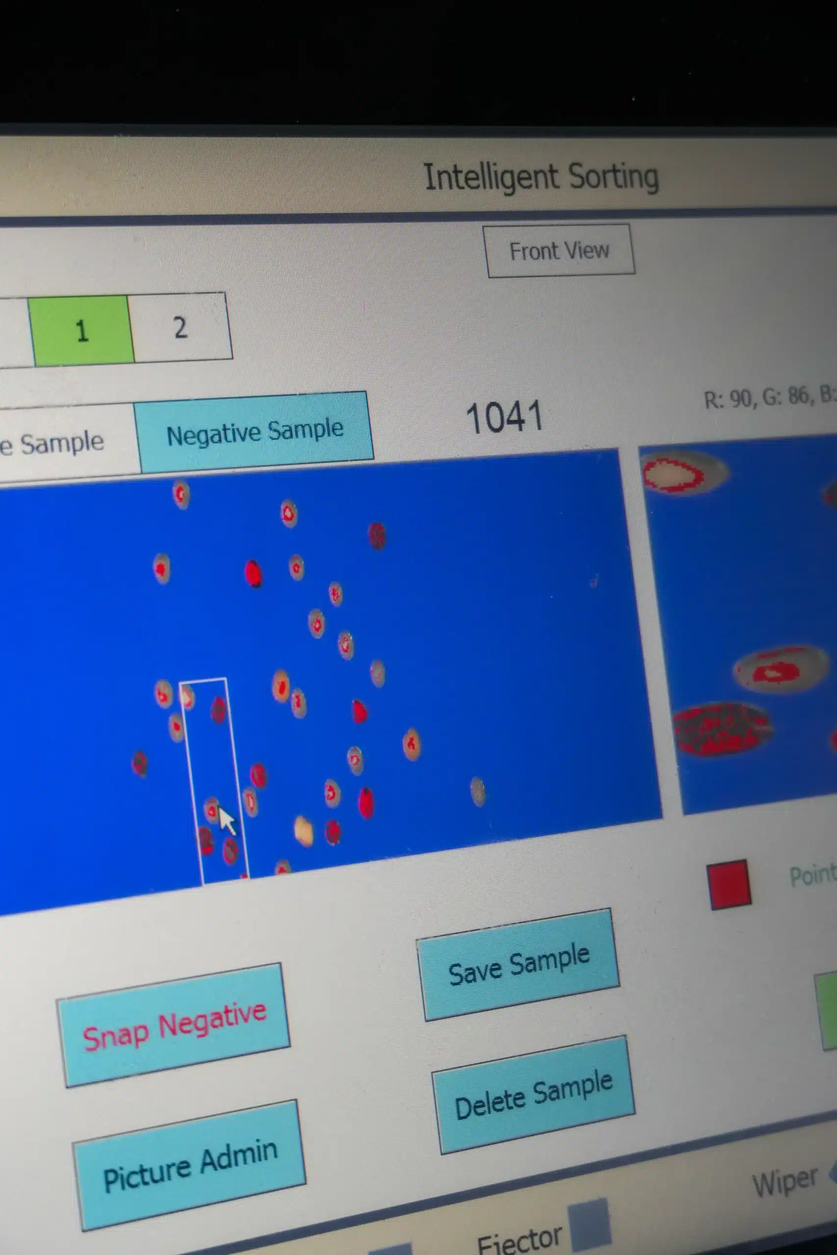 VistaSort advanced image analysis identifying color defects and foreign material